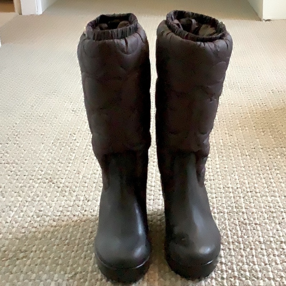 Coach boots